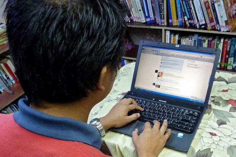 Bloggereket szankcionált az EU