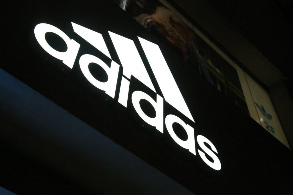 Egyik legnőiesebb kollekcióját mutatta be az Adidas
