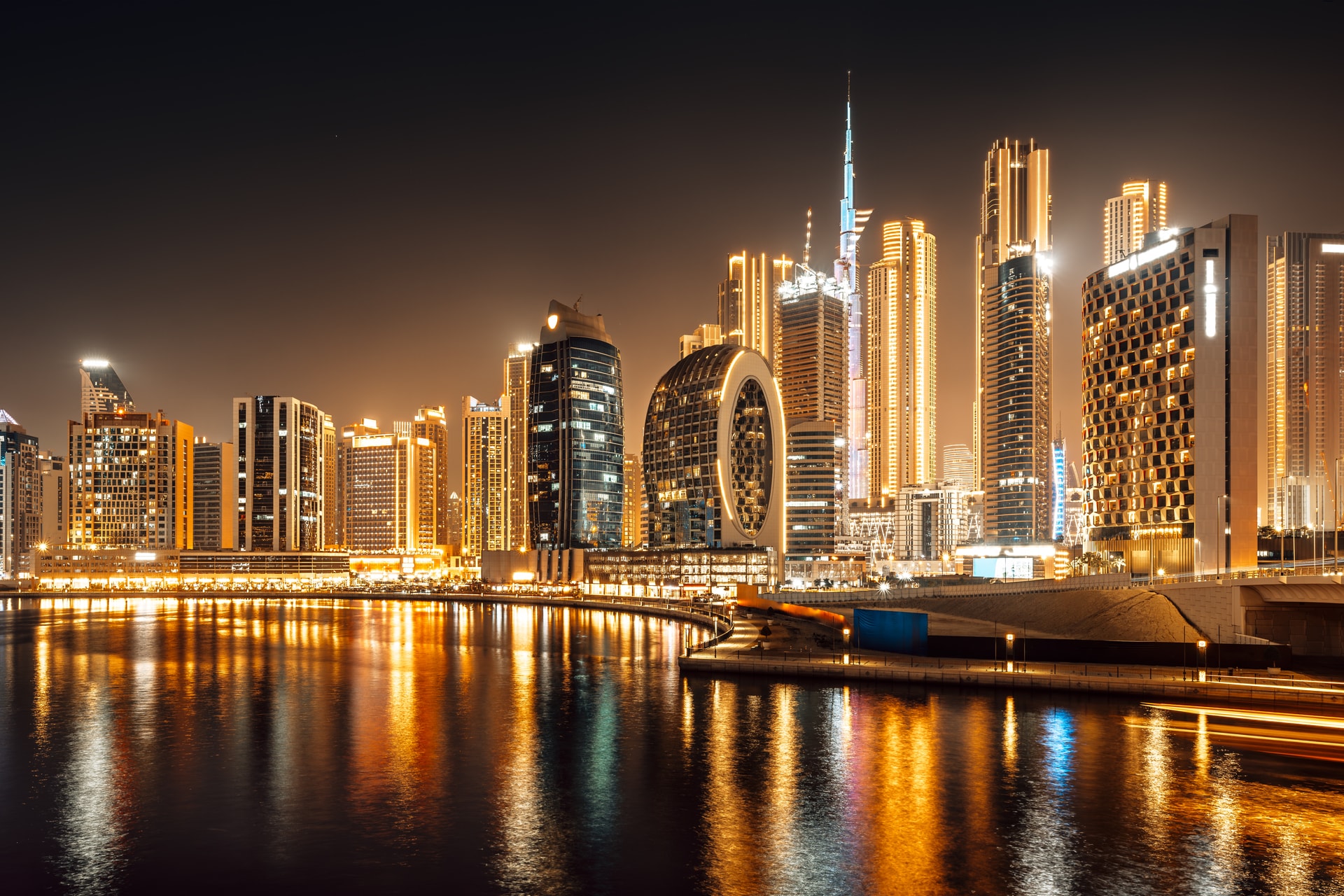 A dubai milliomosok megkérdezték az AI-t, hogy hol meneküljenek meg a háború elől