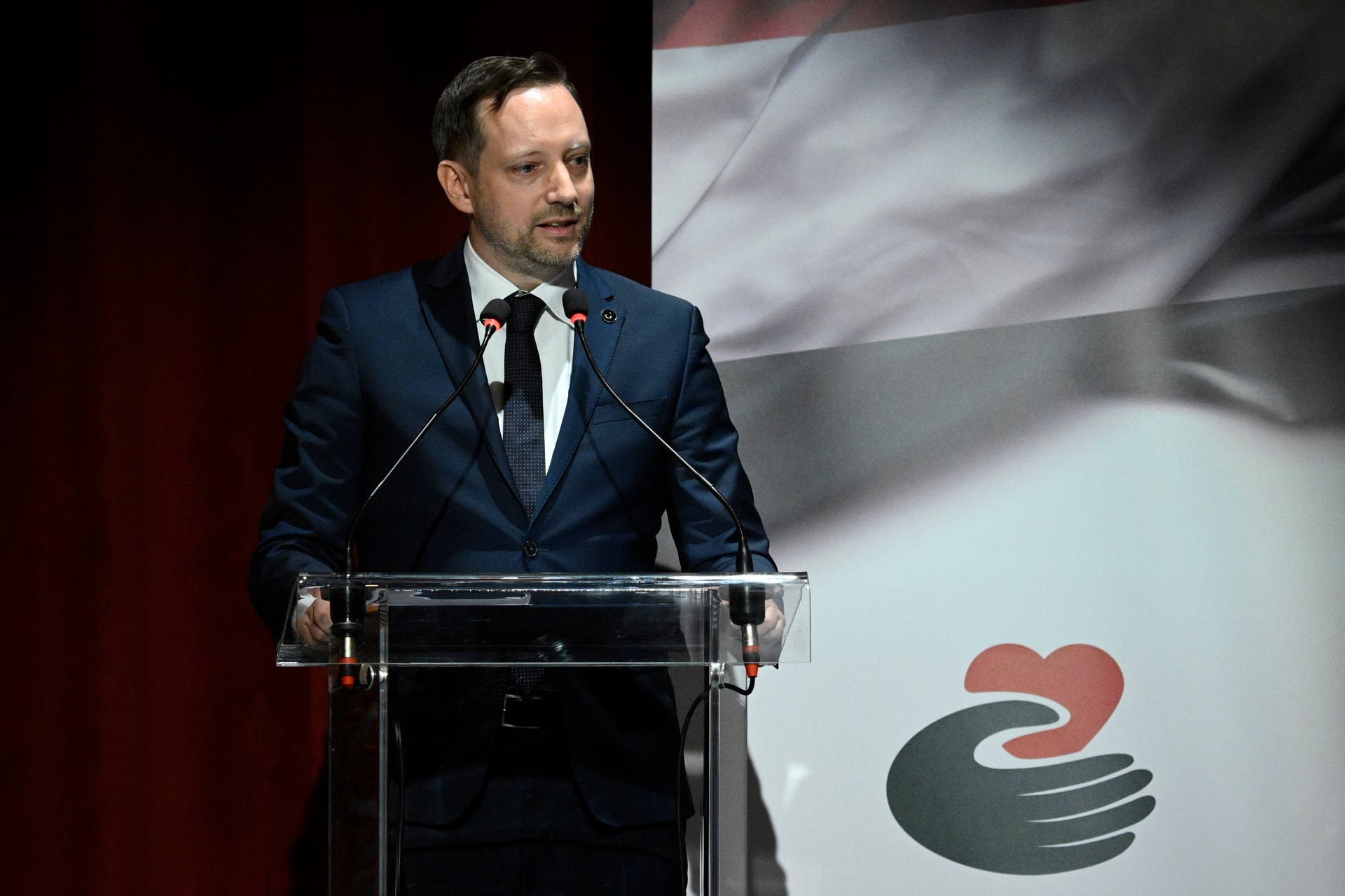 Dokumentumfilm a Hungary Helps Program küldetéséről