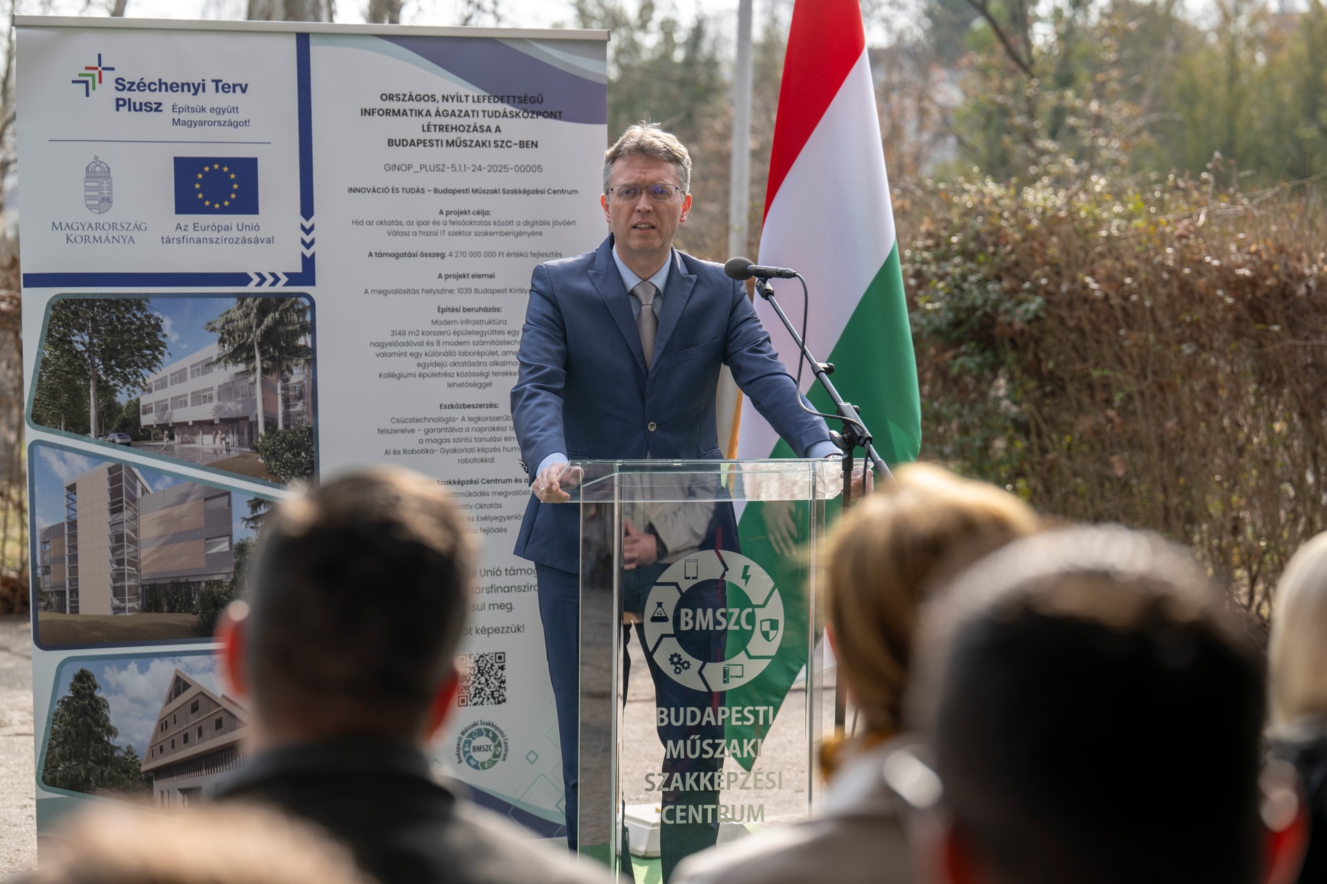 Informatika ágazati tudásközpontot hoznak létre