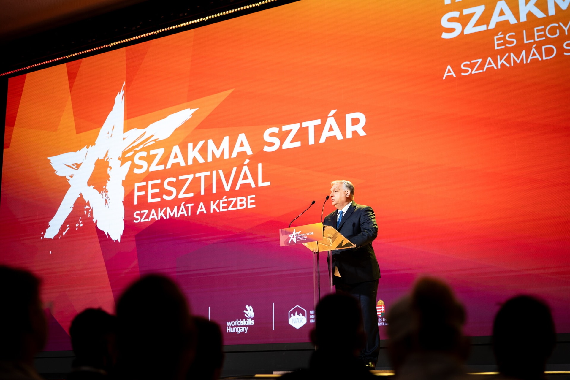 Orbán Viktor: Büszkék vagyunk az ifjú magyar szakemberekre + VIDEÓ