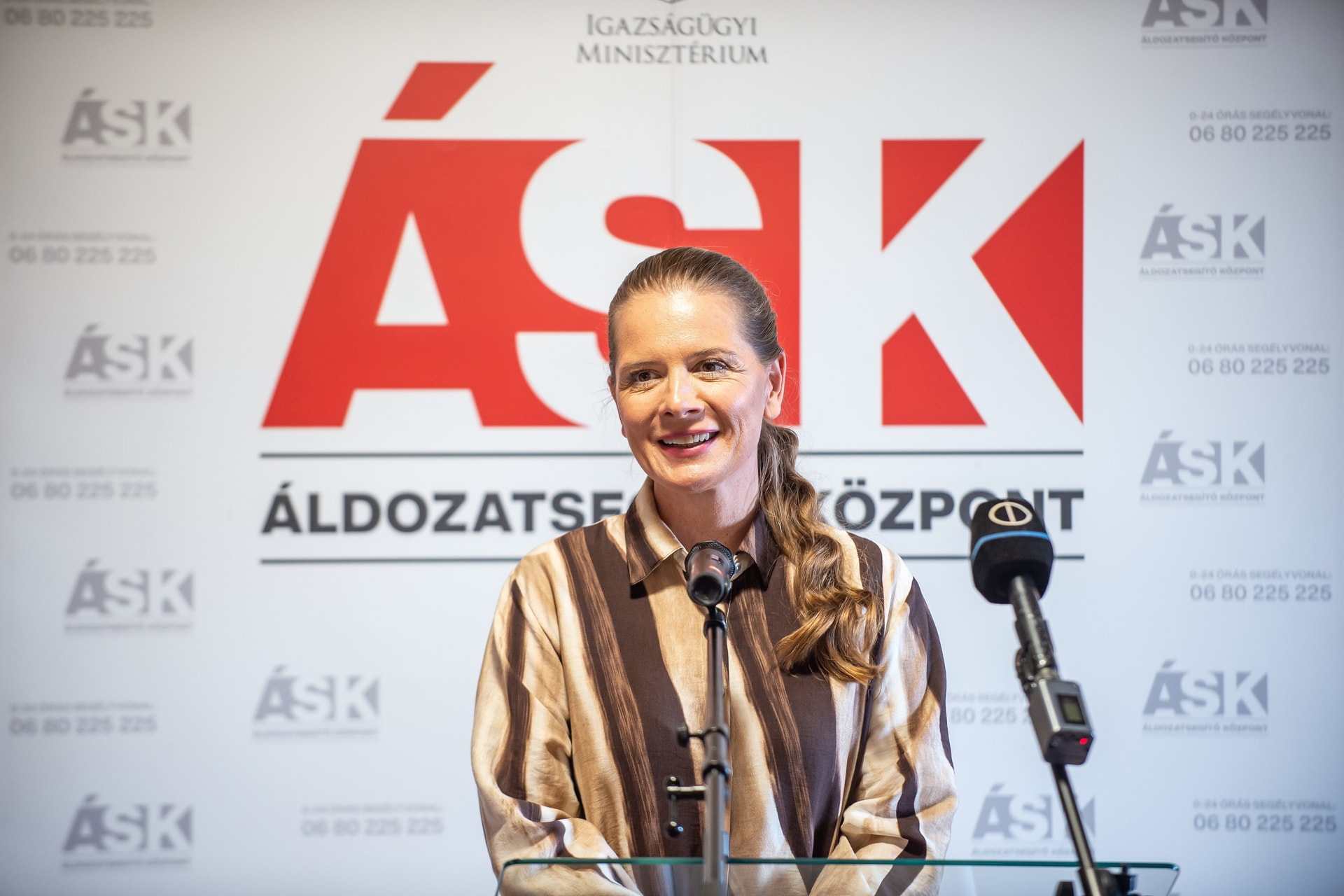 Az áldozatsegítő pontokon 45 ezer ember kapott segítséget