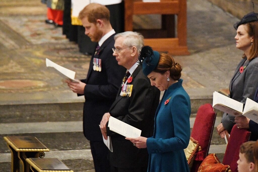 Ritka fotók láttak napvilágot Katalin hercegnéről és Harry hercegről
