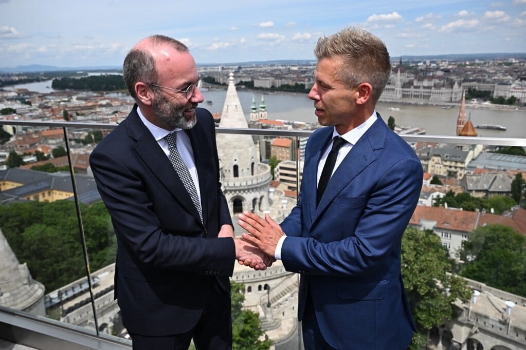 Az Európai Néppárt elnöke támogatja az uniós szankciós eljárás megszüntetését Magyarországgal szemben