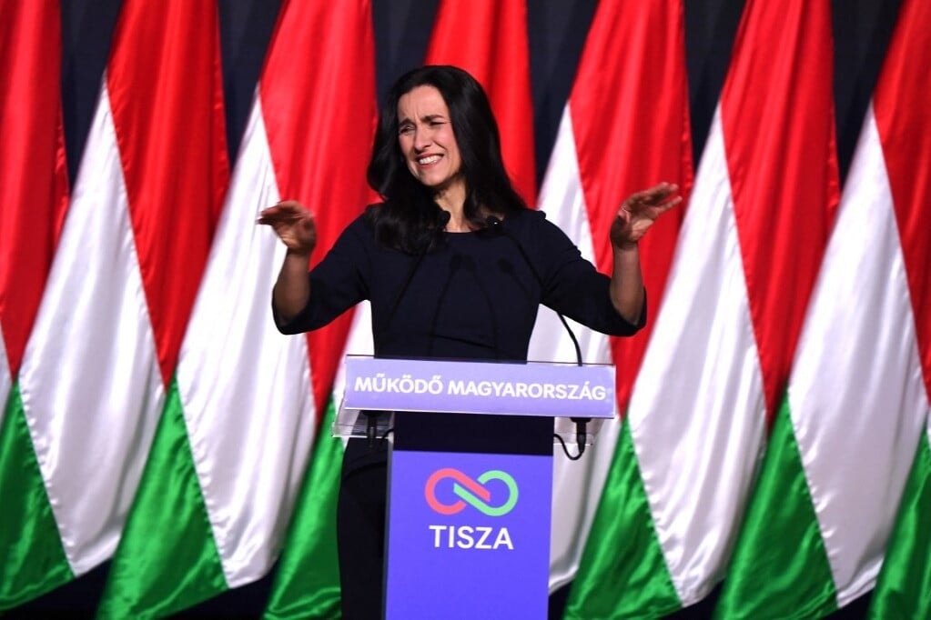 A román diplomácia vezetője telefonon gratulált Orbán Anitának