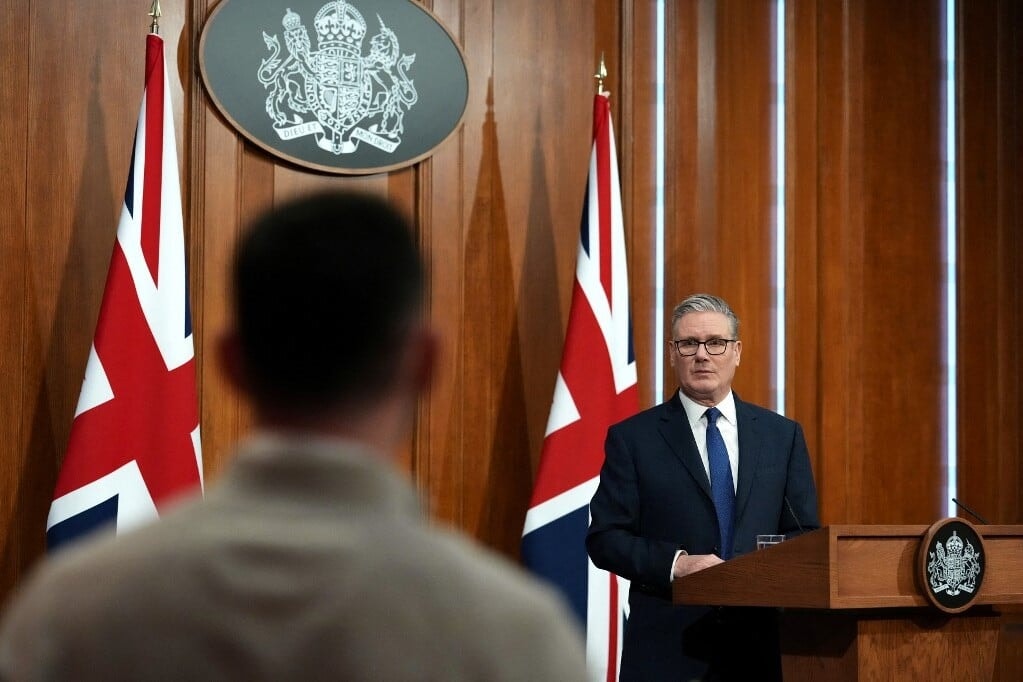 A Perzsa-öböl térségébe utazott a brit miniszterelnök