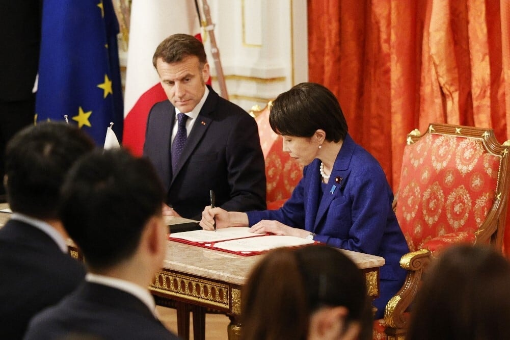 Japán és Franciaország megegyezett, hogy egyeztetnek a Hormuzi-szoros és az iráni háború kérdésében