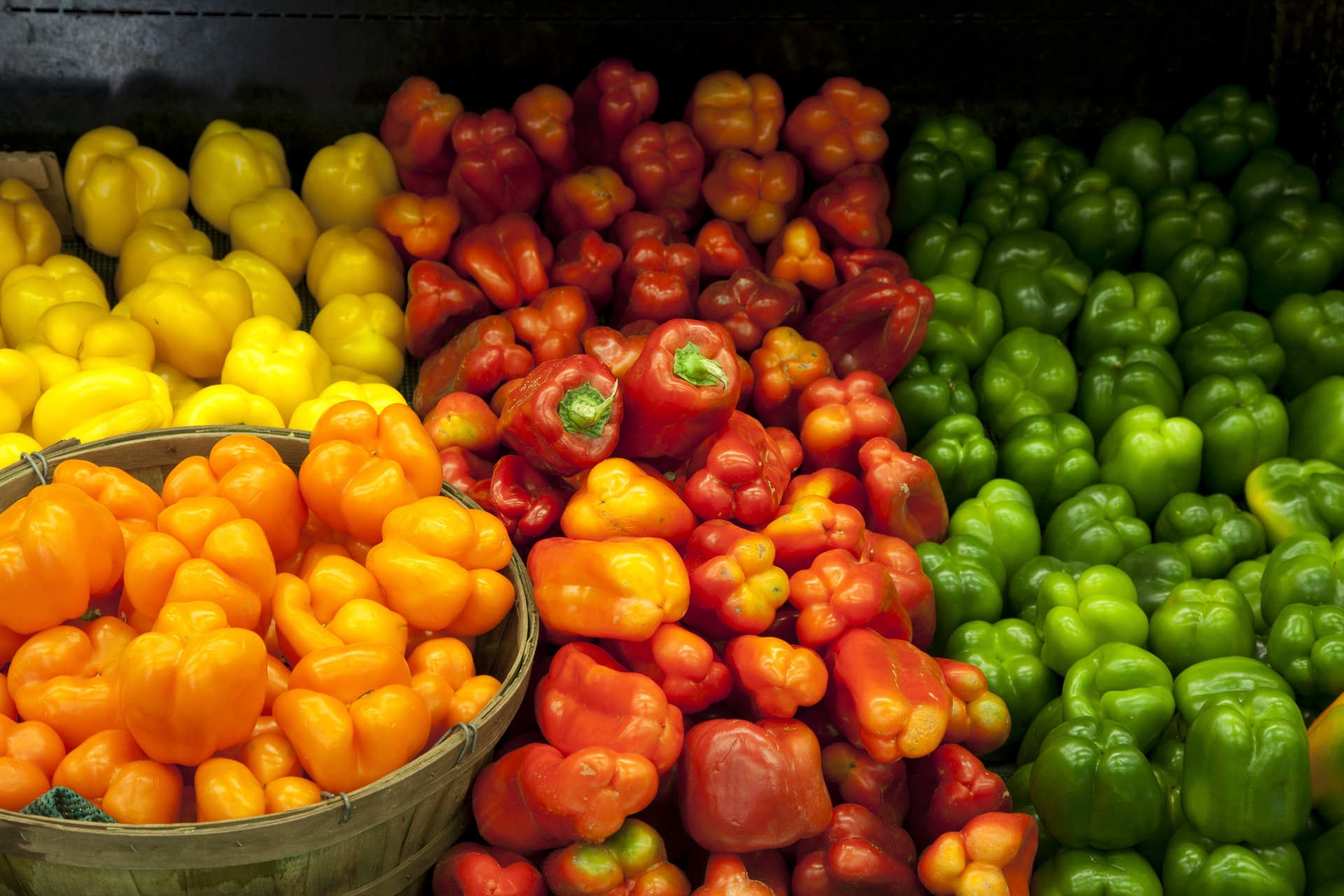 Melyik paprika egészségesebb – piros, sárga vagy zöld