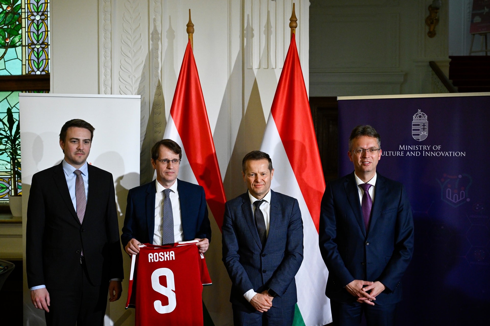 Roska Botond is csatlakozik az Élvonal Alapítványhoz