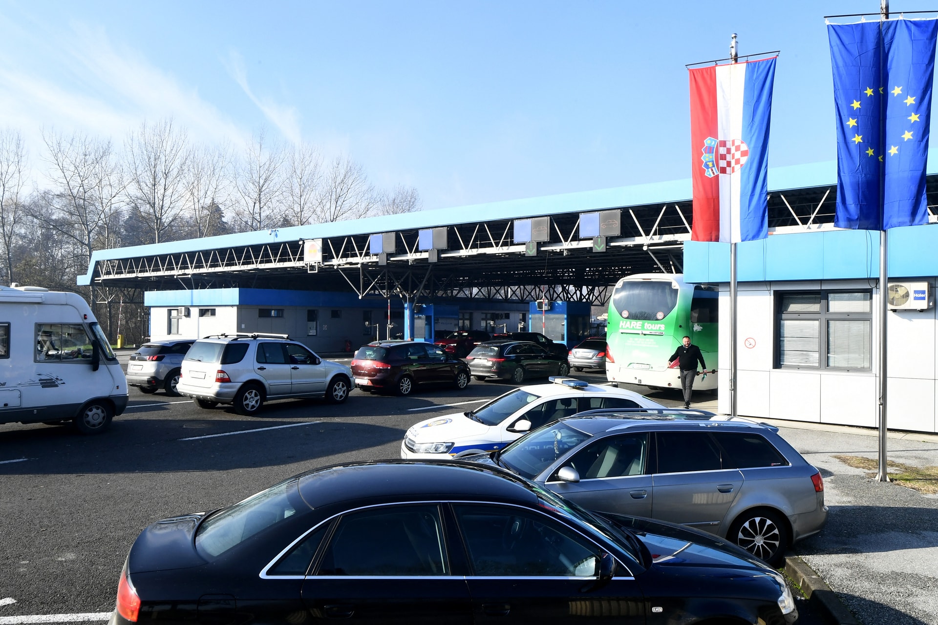Lezárták a gradiskai átkelőt a horvát-bosnyák határon