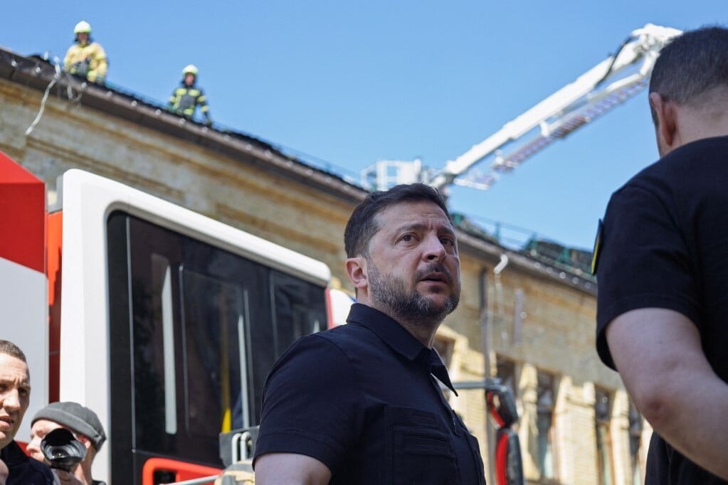 Egy finn politikus biztonsági fenyegetésnek nevezte Zelenszkijt Európa számára