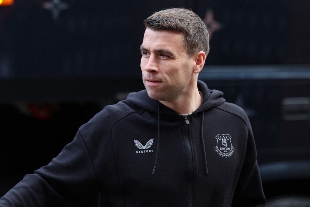 A szezon végén befejezi az Everton klubrekordere