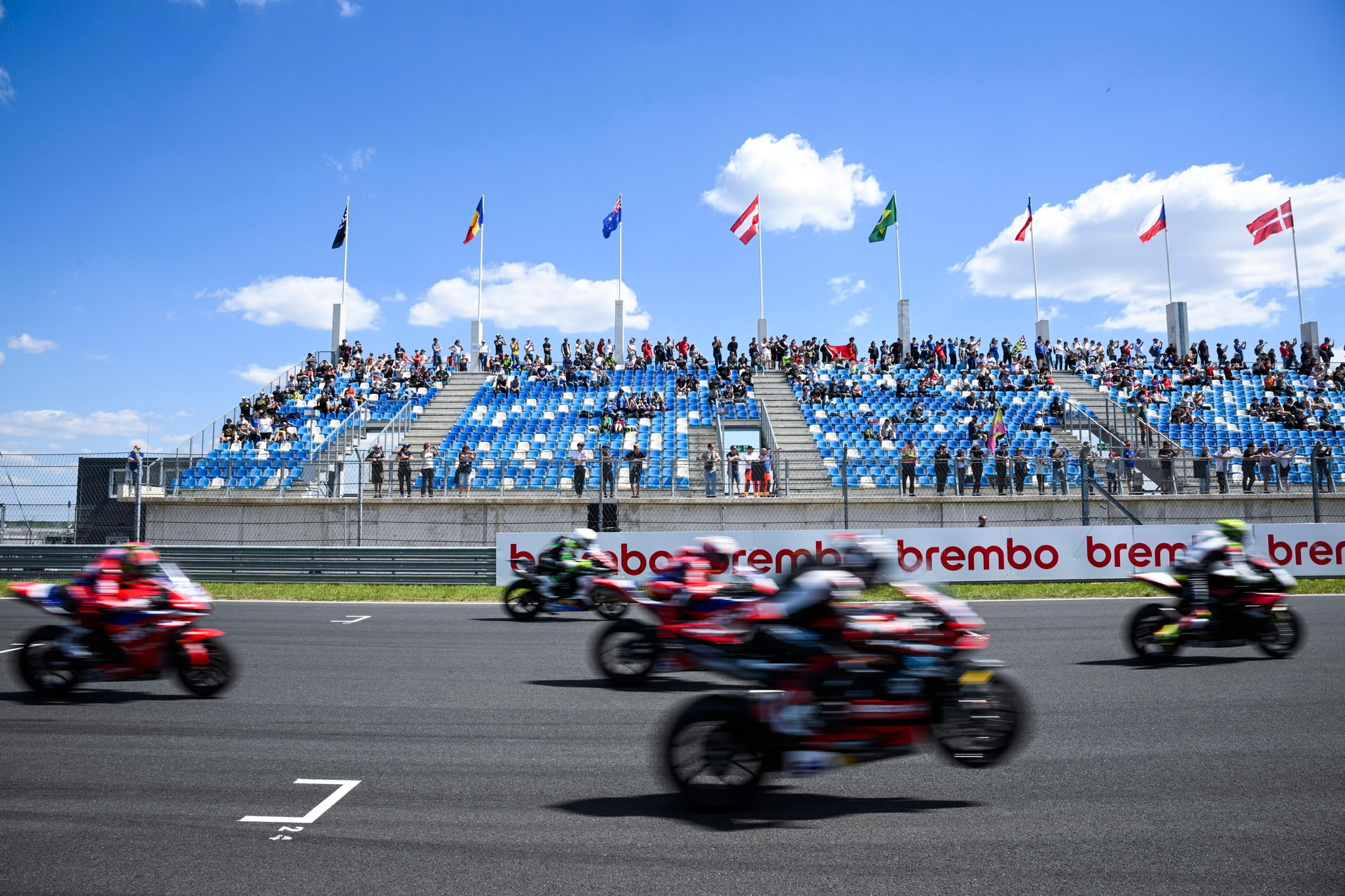 Bulega sporttörténeti győzelmet aratott a Balatonnál