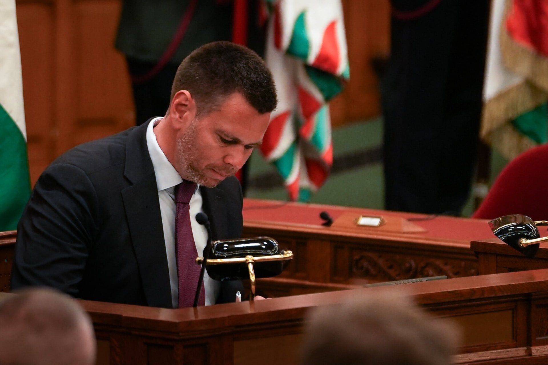 Vitézy Dávid bejelentette lemondását + VIDEÓ