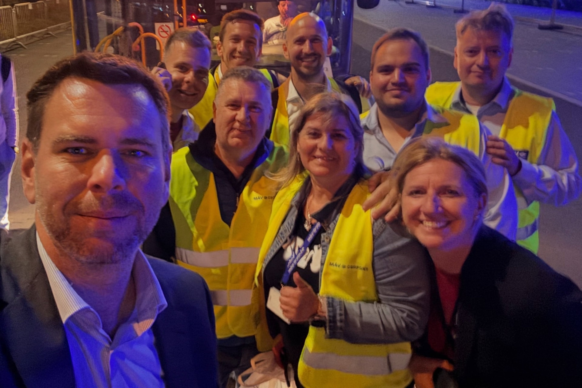 Vitézy Dávid köszönetet mondott a közlekedési dolgozóknak