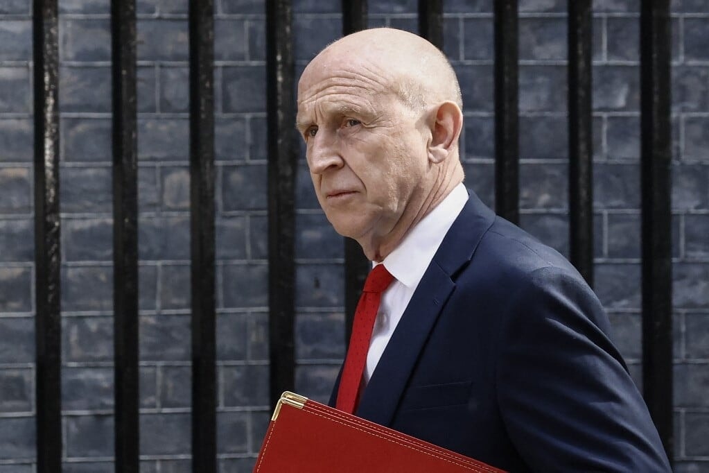 Lemondott a brit védelmi miniszter