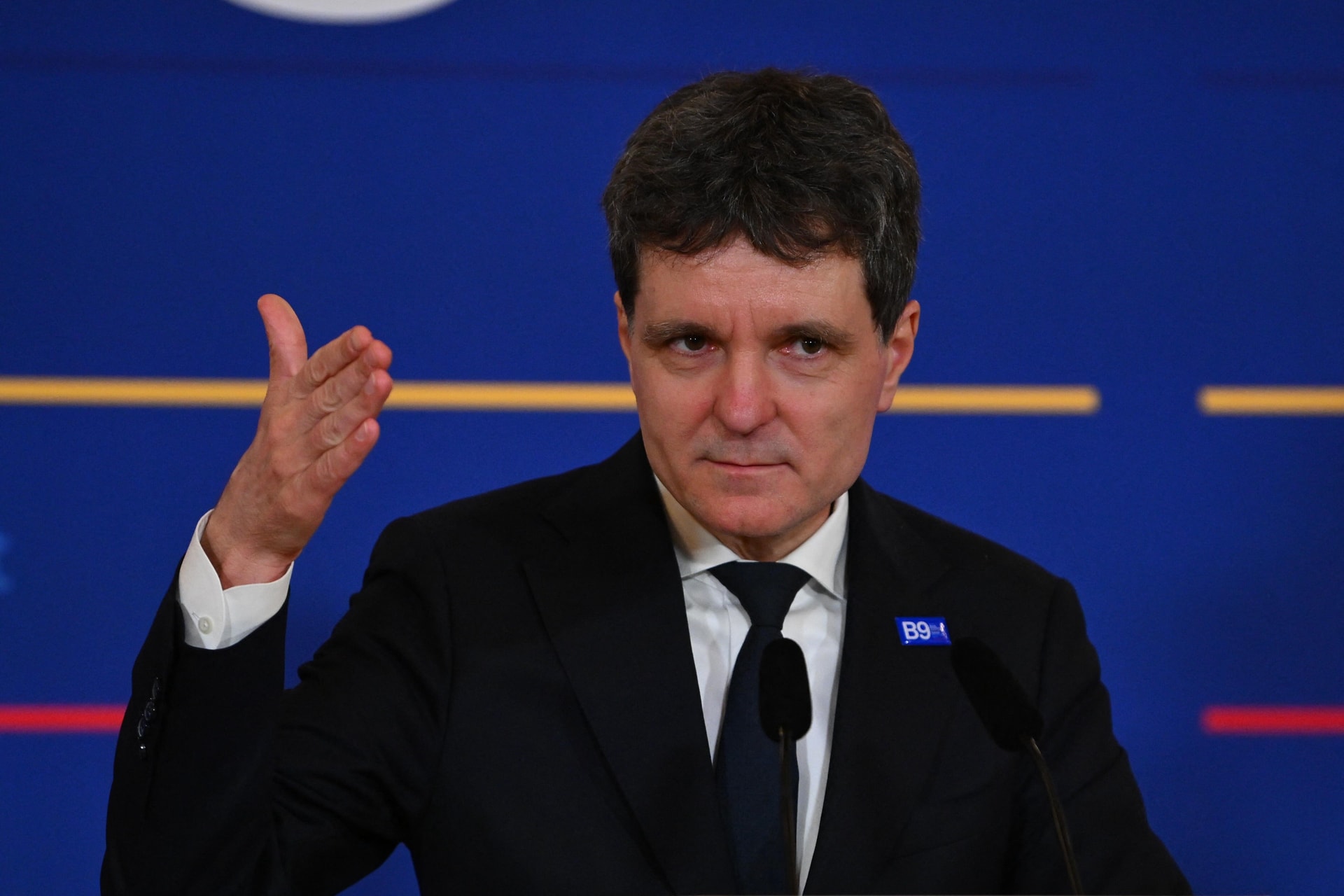 EP-képviselőt kért fel kormányalakításra a román államfő