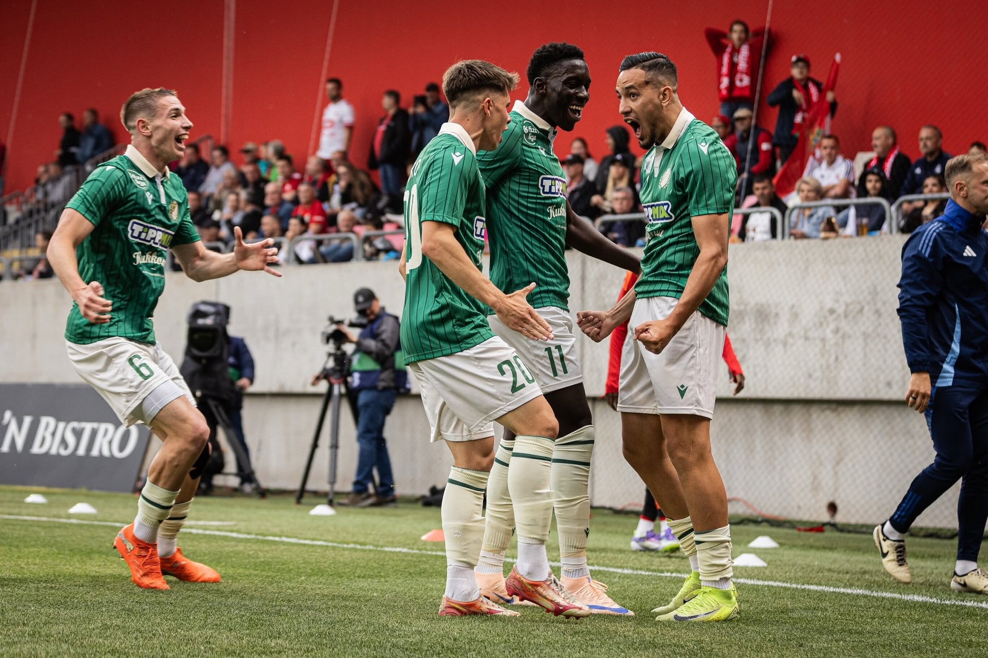 Már a vb alatt megkezdi az ETO FC és a Ferencváros is