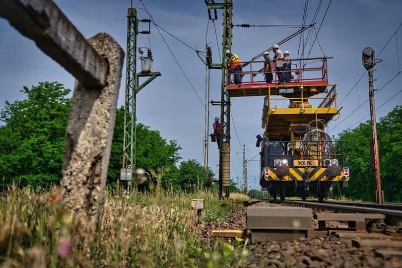 Gyorsabb vasúti közlekedést ígér a kormány