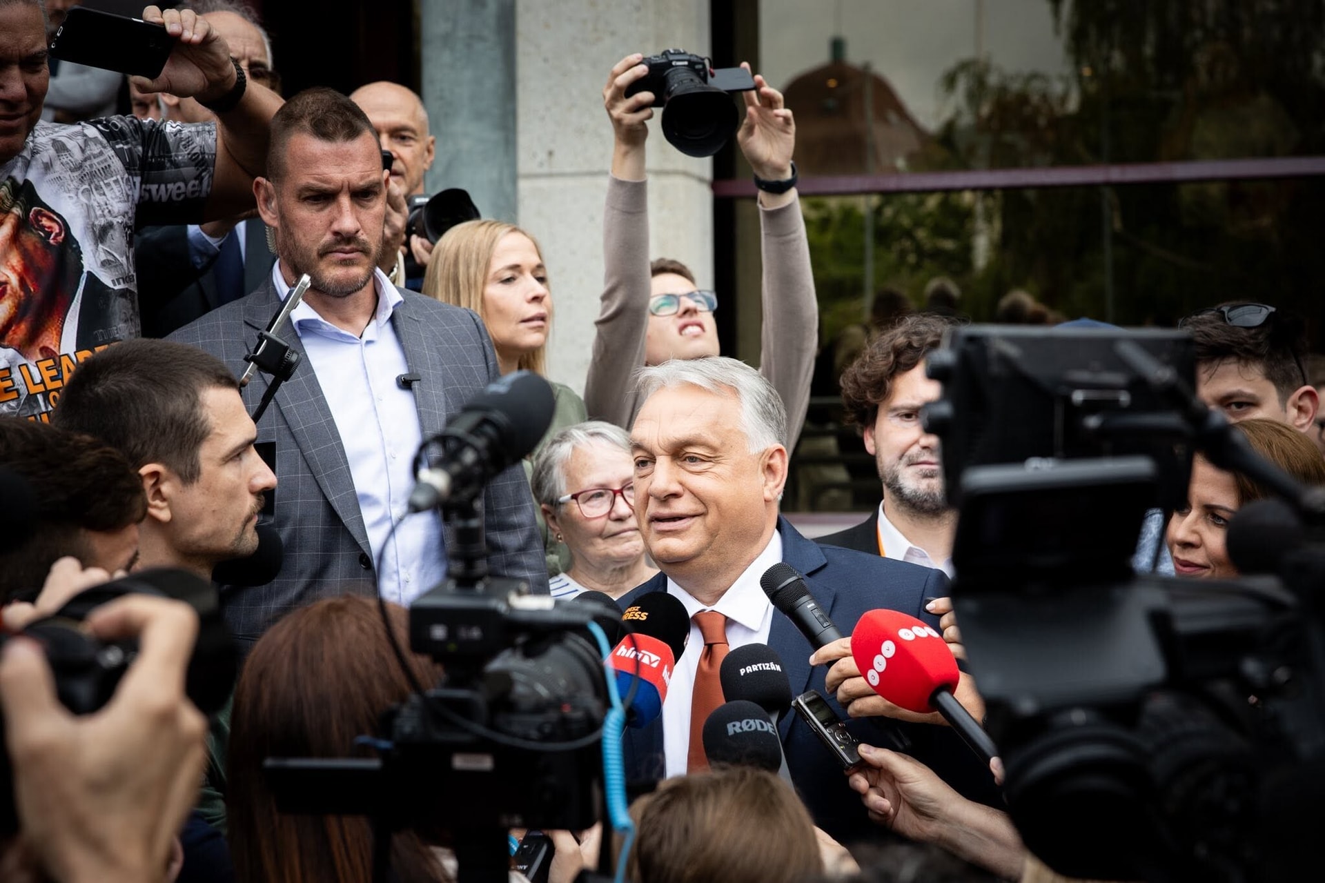 Orbán Viktor: Megkezdődött az ország kifosztása