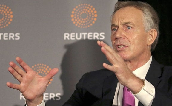 Százezrek írták alá a petíciót, amely Tony Blair lovagi címének visszavonását követeli