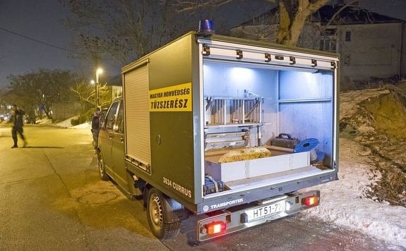 Vasárnap este hatástalanítják a Kvassay hídnál talált bombát