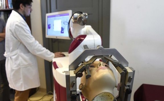 Élő sejtekből építettek robotot amerikai kutatók