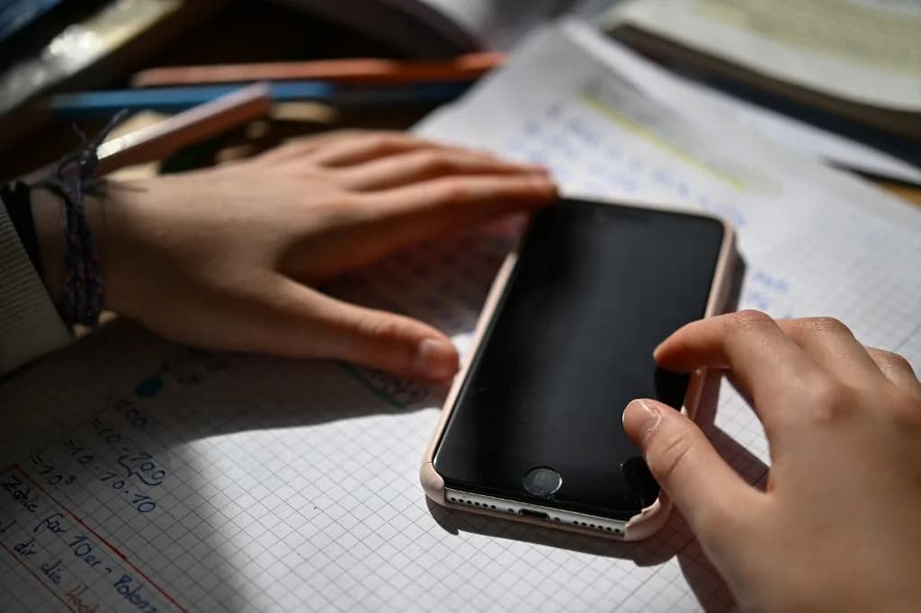 Ez a hiba „megöli” a telefon akkumulátorát