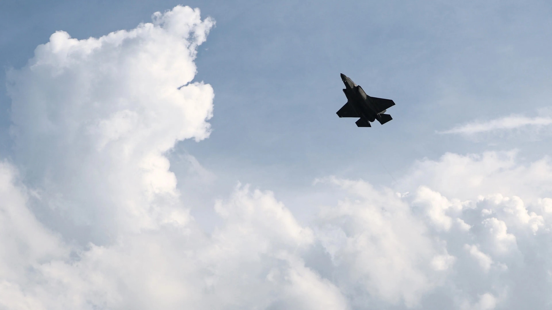 Brit F-35-ös vadászgépek orosz repülőgépeket fogtak el