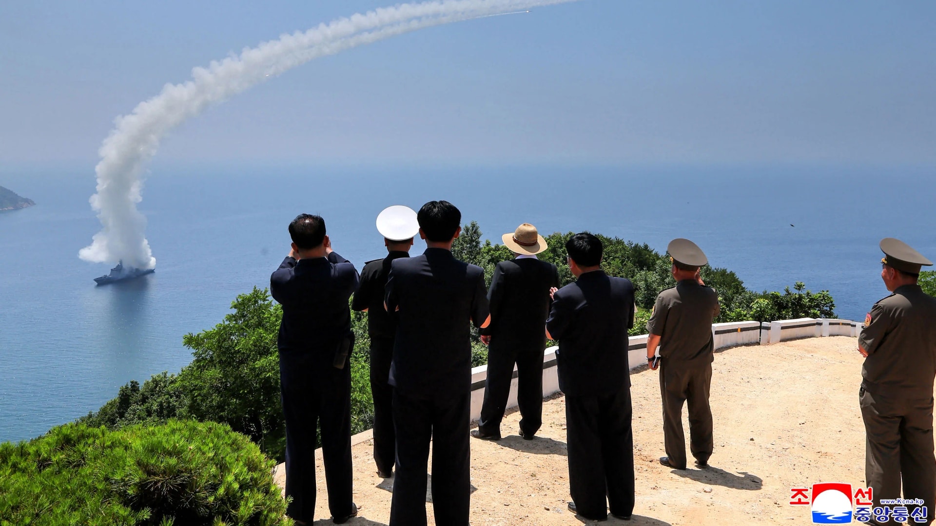 Észak-Korea tesztelte az új, 5000 tonnás "Kang Kon" rombolót