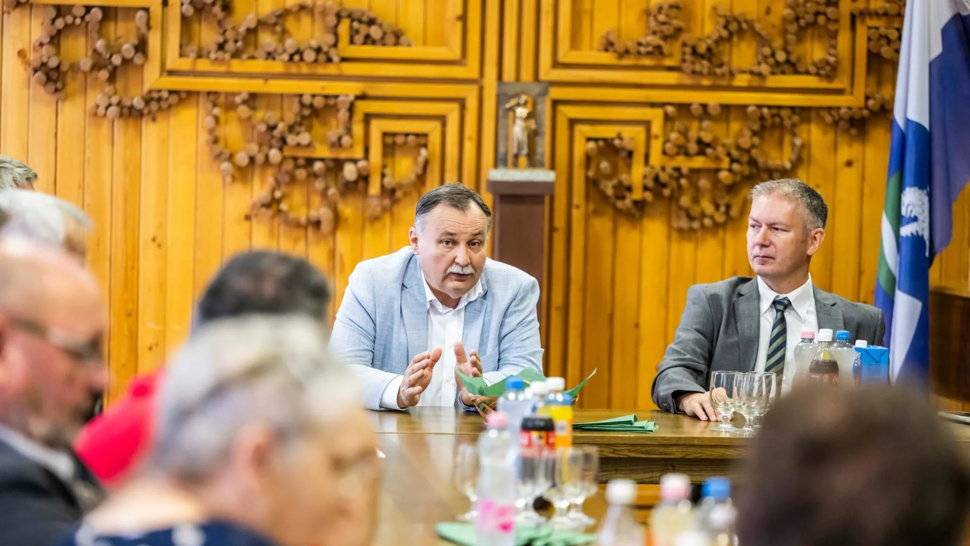 Az azbeszthelyzet rendezéséről egyeztetett Gajdos László