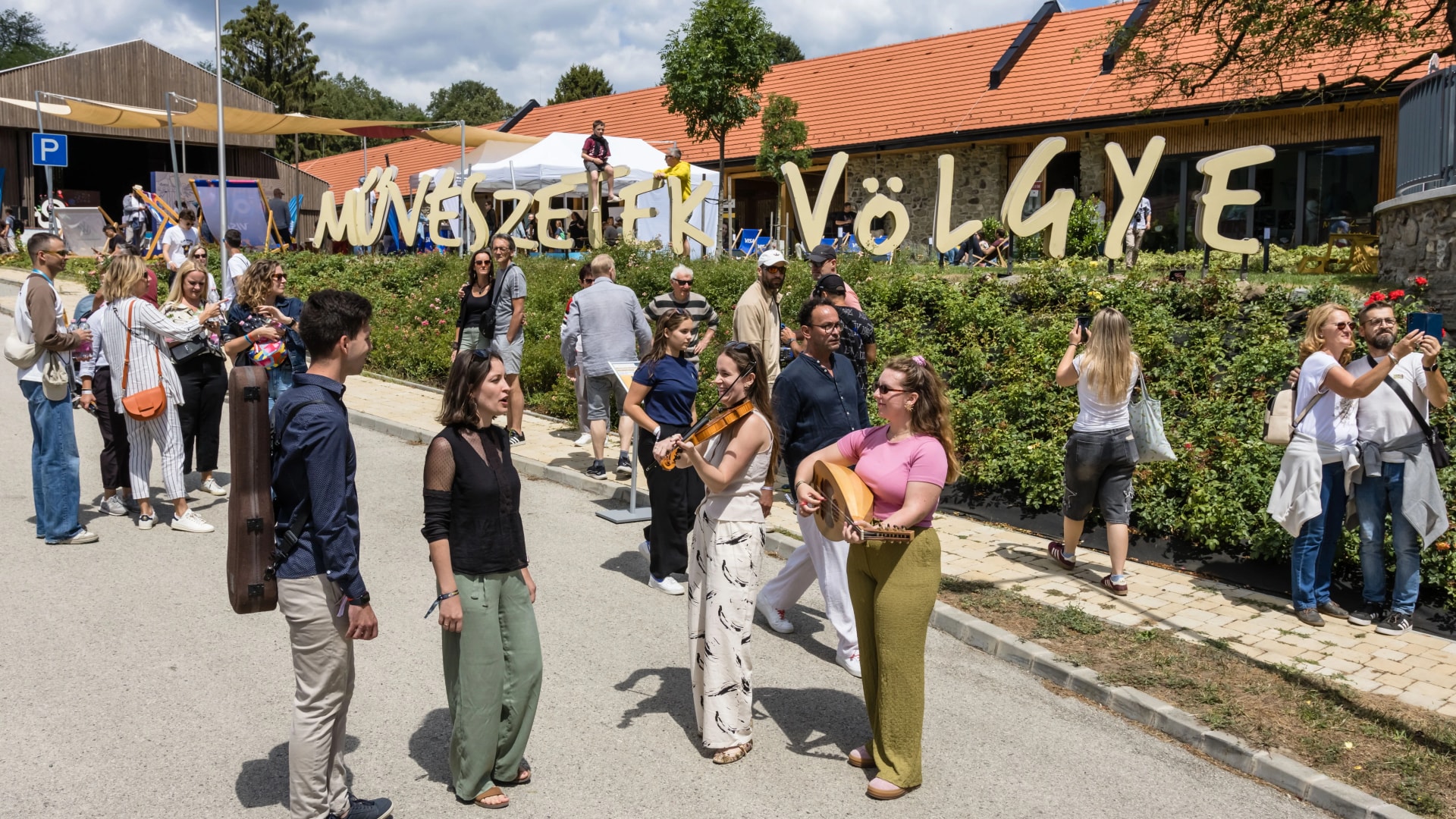 Négyezer program várja a látogatókat a 35. Művészetek Völgye Fesztiválon