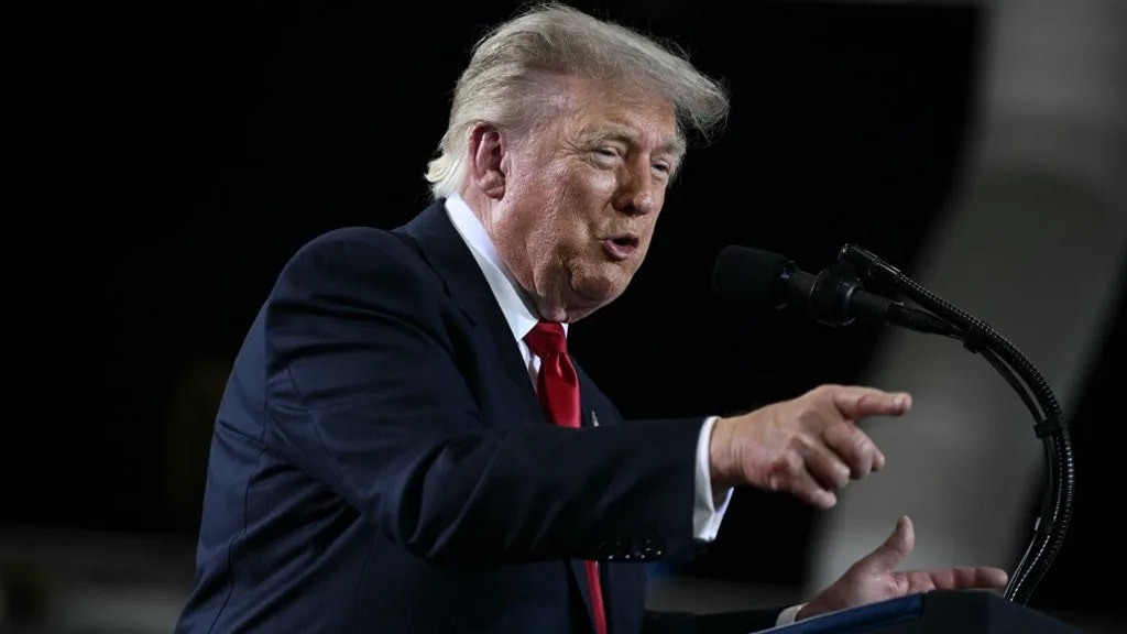 Trump: Hétfőn újraindulhatnak a tárgyalások az Egyesült Államok és Irán között