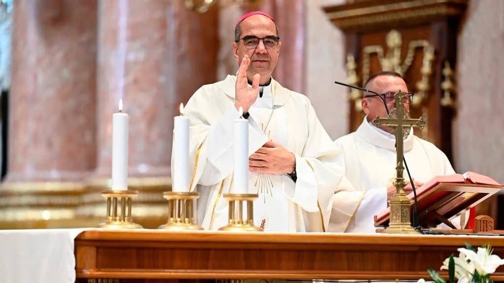 A roma holokauszt és a kislétai romagyilkosságok áldozataira emlékeznek