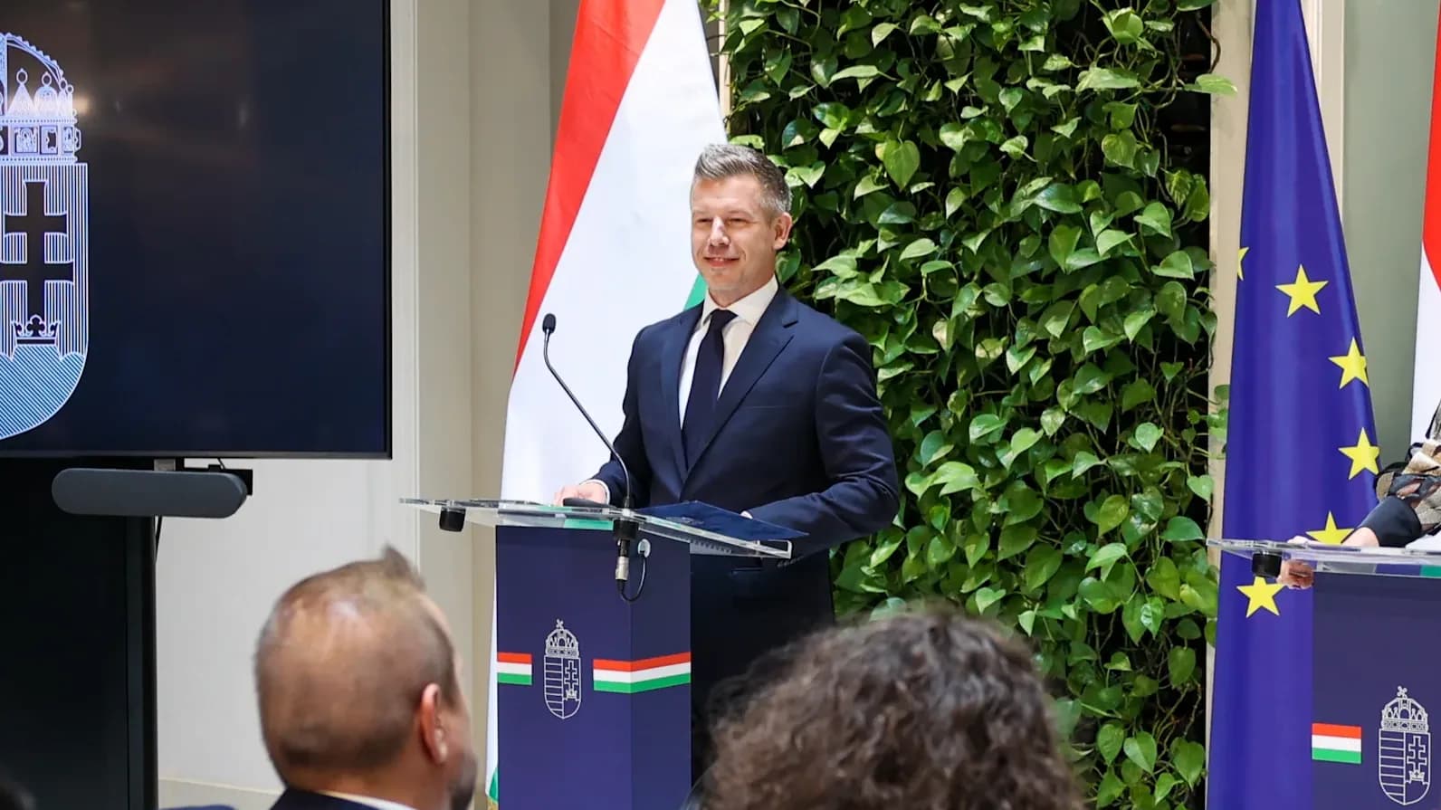 Fontos részletek kerülnek terítékre a kormányzati sajtótájékoztatón
