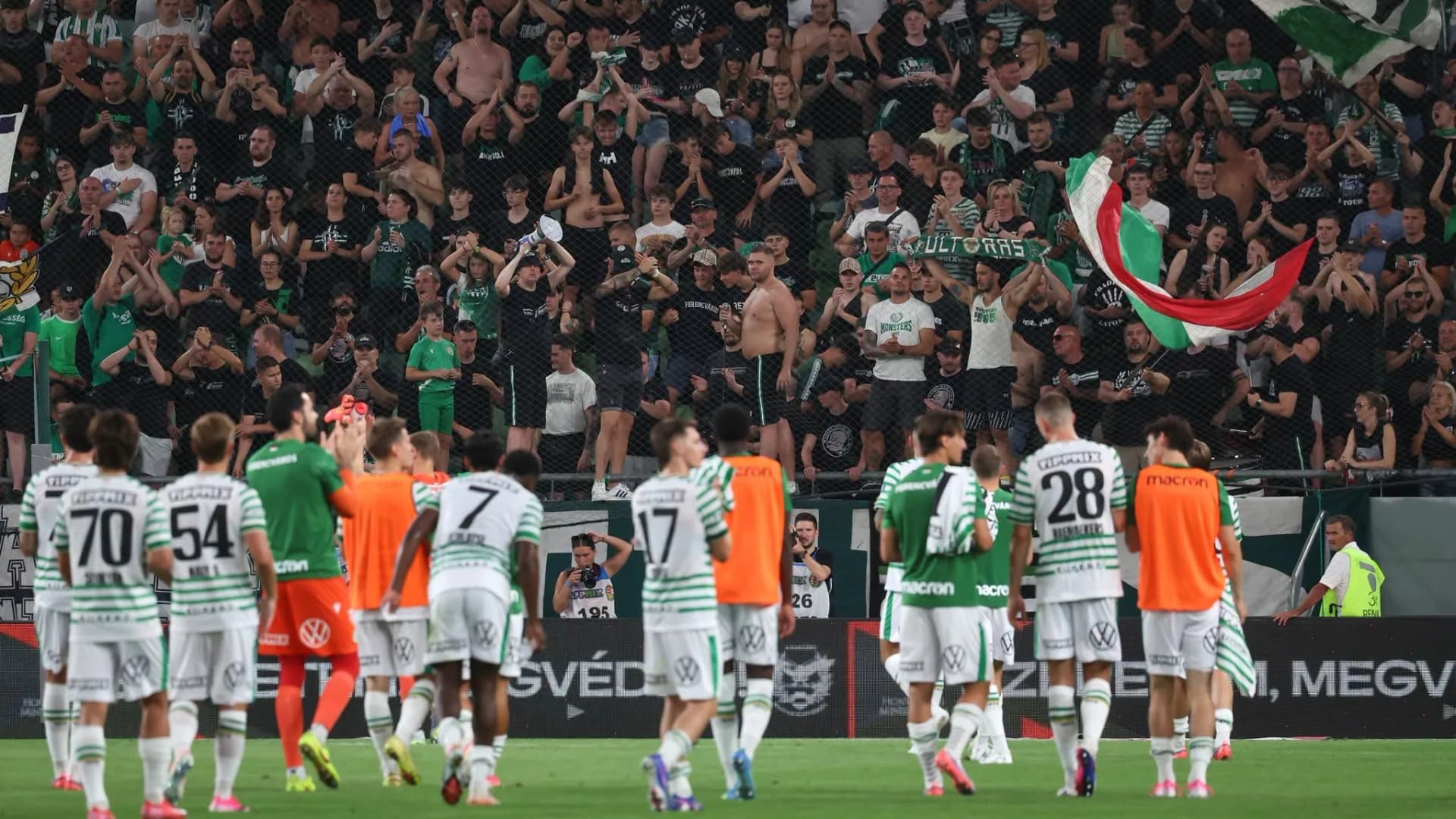 Támadás érte a ferencvárosi szurkolókat Zabrzéban