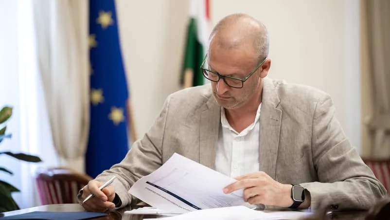 A közmédia megválasztandó vezetőinek a nyilvánosság felé kell majd elszámolniuk