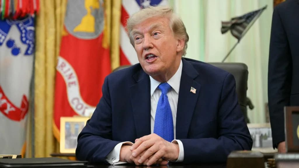 Trump bombázással fenyegette meg Ománt