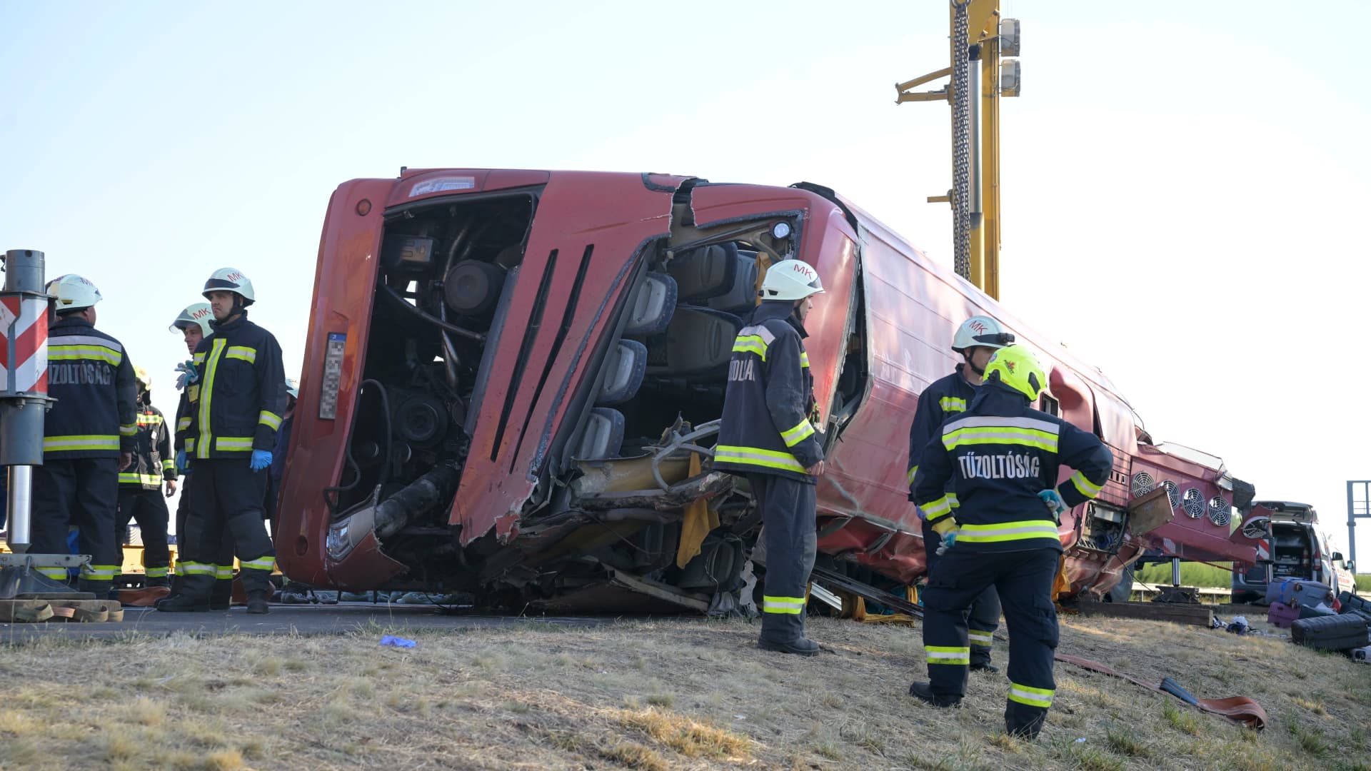Busztragédia az M3-as autópályán