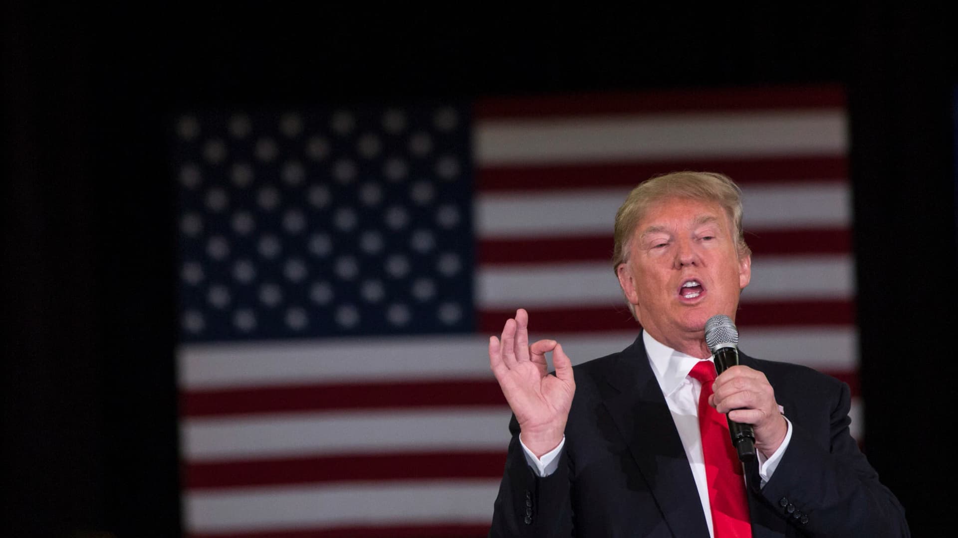 Trump „kudarcba fulladt nemzetnek” nevezte Iránt