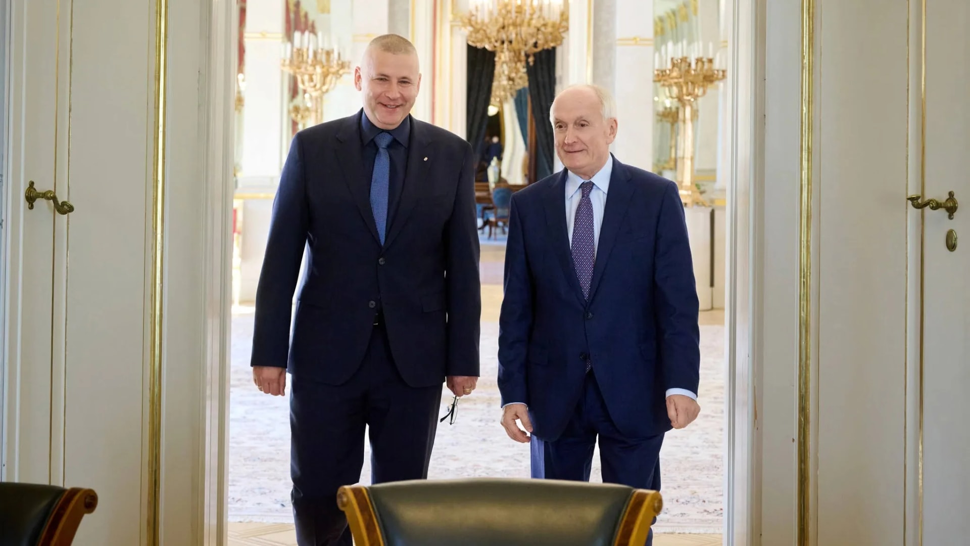 Baka András munkamegbeszélésen fogadta a honvédelmi minisztert
