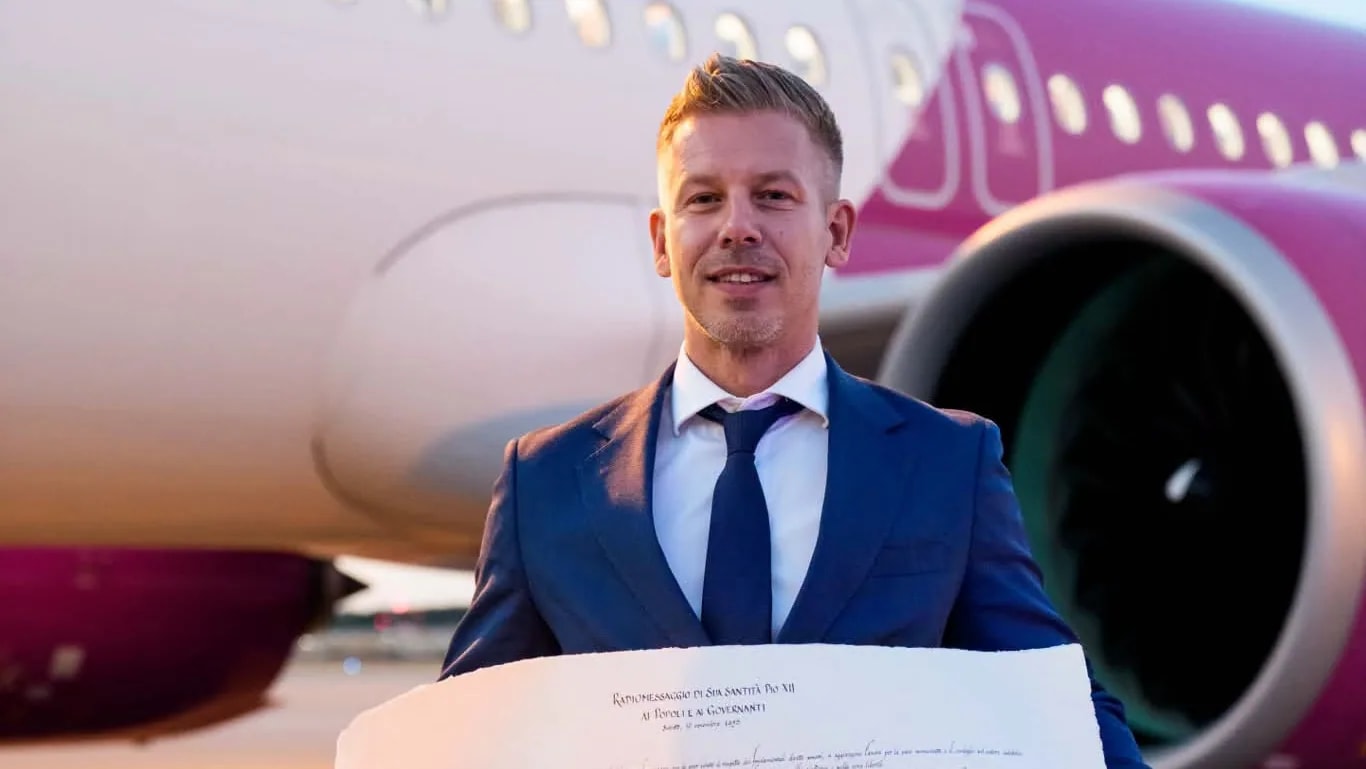 Magyar Péter úton a Vatikánba