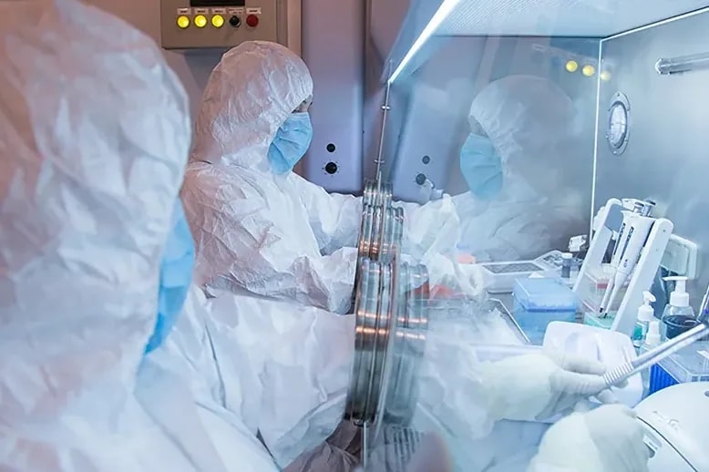 Biofegyverprogram állhat a szibériai laboratóriumban történt haláleset mögött?