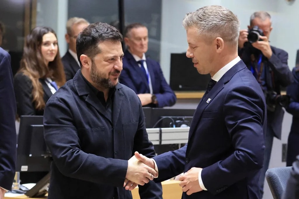 Magyar Péter négyszemközti tárgyalást folytatott Brüsszelben Ukrajna elnökével