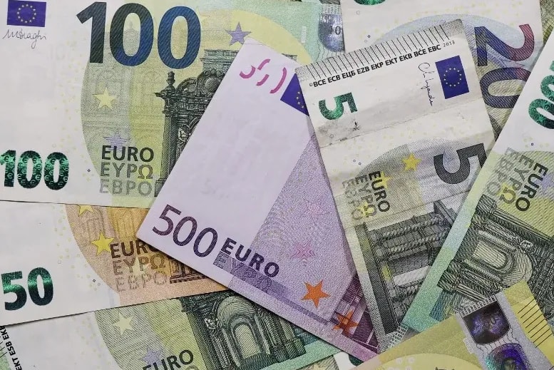 Gyengült a forint