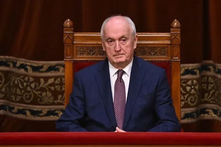 Baka András: Vértelen forradalom zajlik