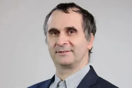 Kiszámíthatóságra, modernizált akadémiai keretekre van szükség