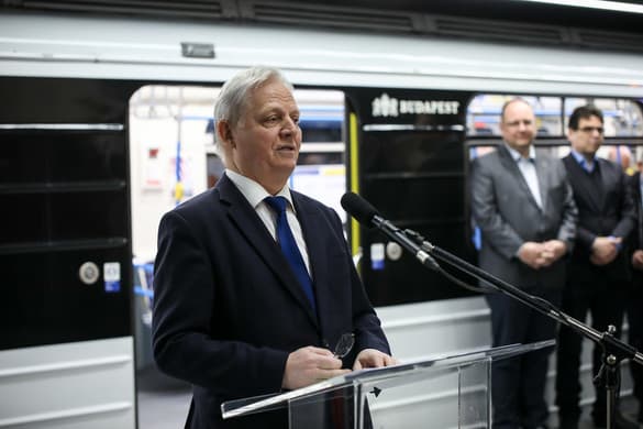 Átadták a 3-as metró megújult északi szakaszát