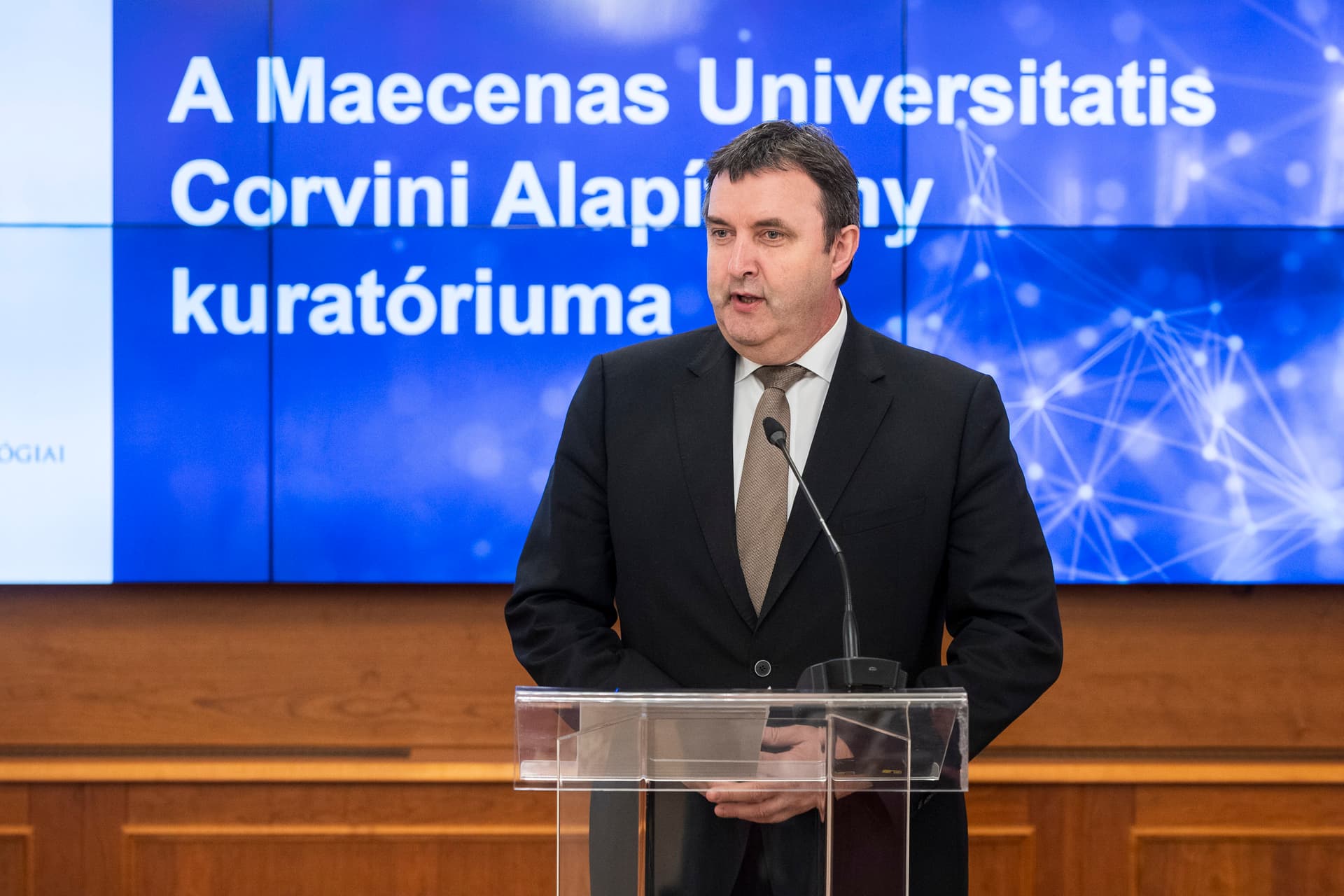 Palkovics: Célegyenesben a Corvinus modellváltása